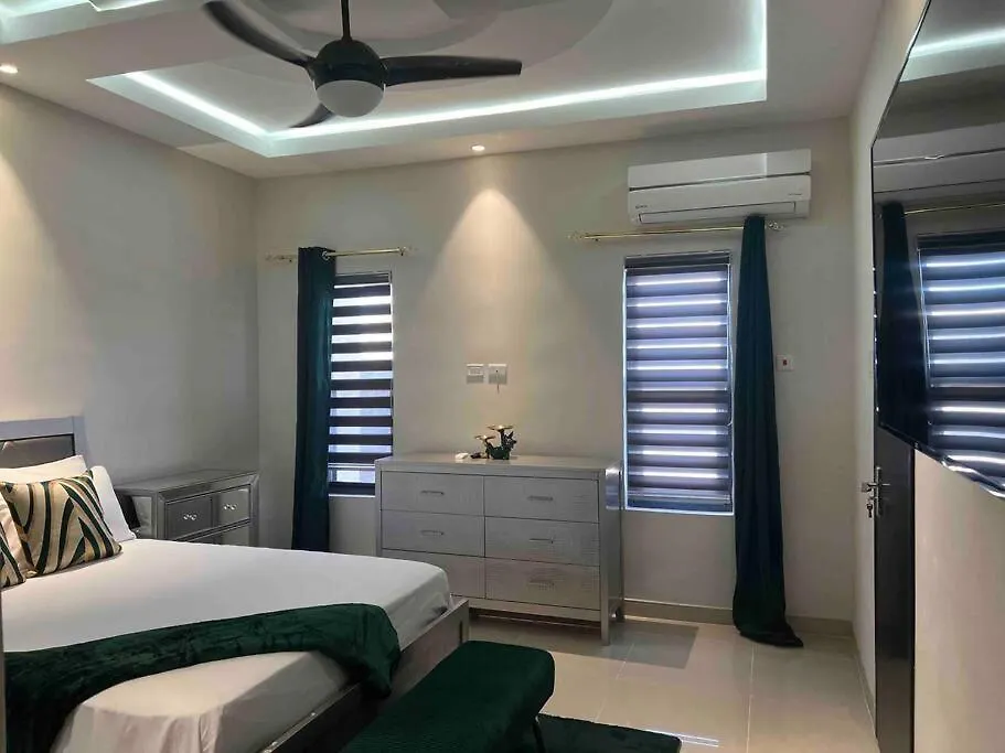 Villa Hideaway Chateau Pyramid Point Stanmore Grove
