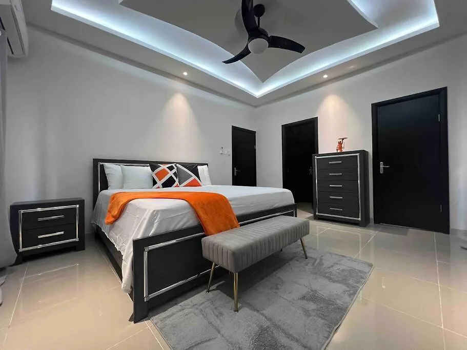 Villa Hideaway Chateau Pyramid Point Stanmore Grove