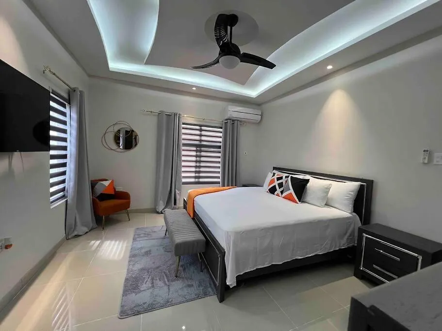 Hideaway Chateau Pyramid Point Stanmore Grove