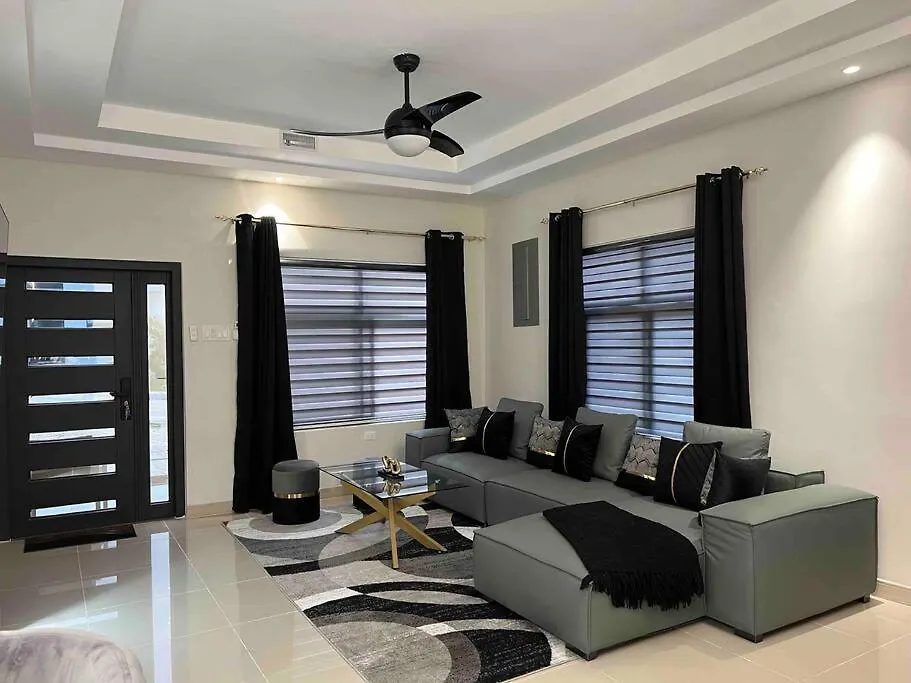 Hideaway Chateau Pyramid Point Stanmore Grove 0*,